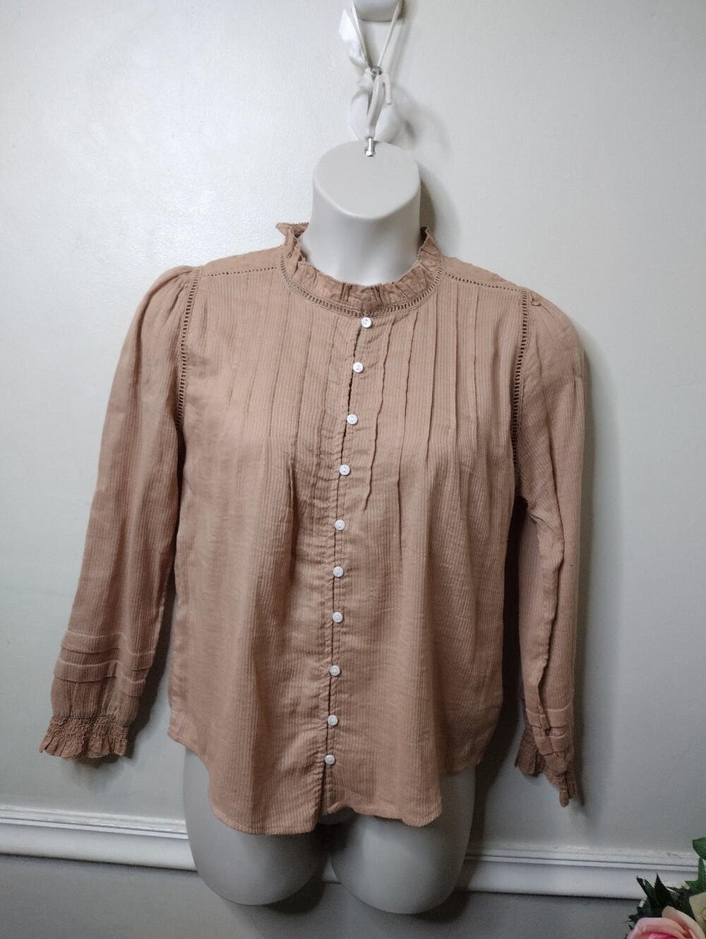 Quince Organic Textured Cotton Peasant Blouse Color Is Called Cafe au Lait